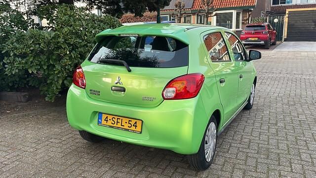 Occasion Mitsubishi Space Star Inform 71 PK (52 kW) 2013 Groen (metallic) Hatchback