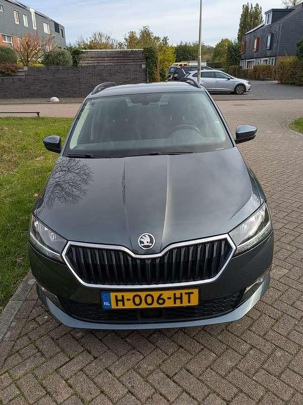 Grijs Gebruikt 2020 Skoda Fabia Style Stationwagen | € 10.950 (Goede deal) - Afbeelding 1/4