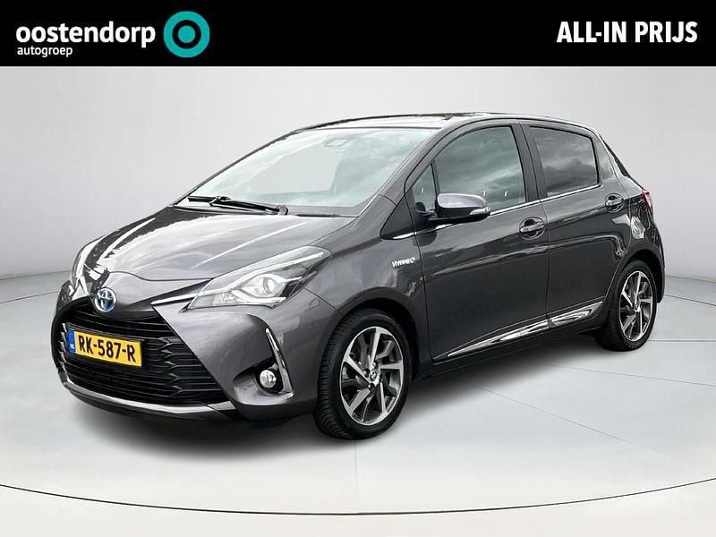 Grijs Gebruikt 2017 Toyota Yaris Hybrid Premium Hatchback | € 16.445 (Eerlijke prijs) - Afbeelding 1/4