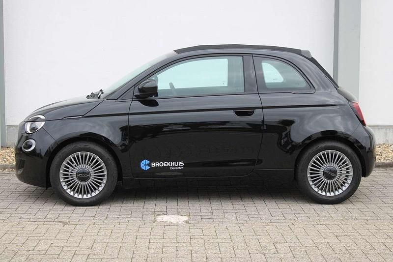 Occasion Fiat 500e Icon 69 kW (95 PK) 2025 Zwart Cabriolet