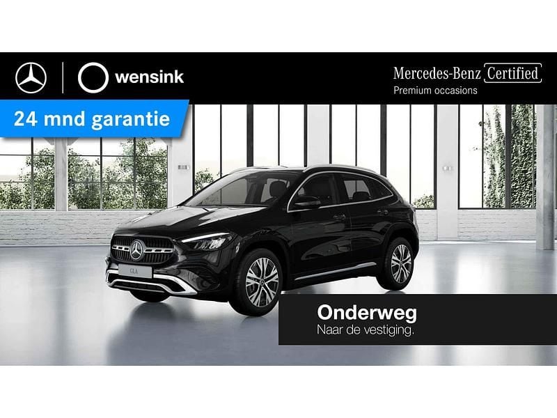 Zwart Gebruikt 2023 Mercedes GLA250 Luxury SUV | € 40.850 (Goede deal) - Afbeelding 1/4