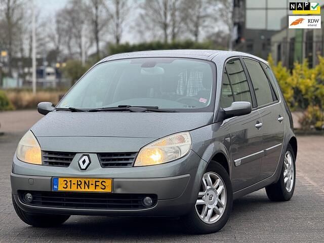 Occasion Renault Scénic II Luxe 135 PK (99 kW) 2005 Grijs MPV