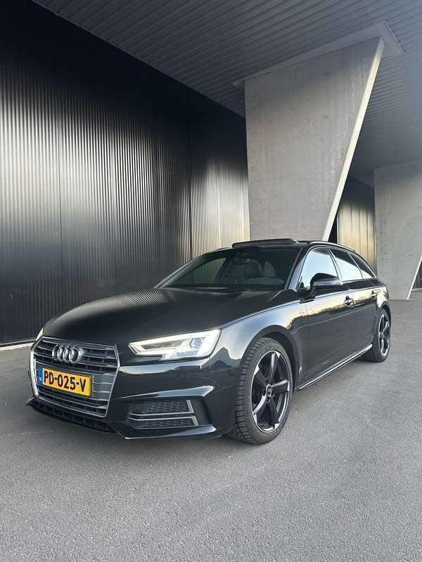 Zwart Gebruikt 2018 Audi A4 S-Line Stationwagen | € 20.450 (Eerlijke prijs) - Afbeelding 1/4