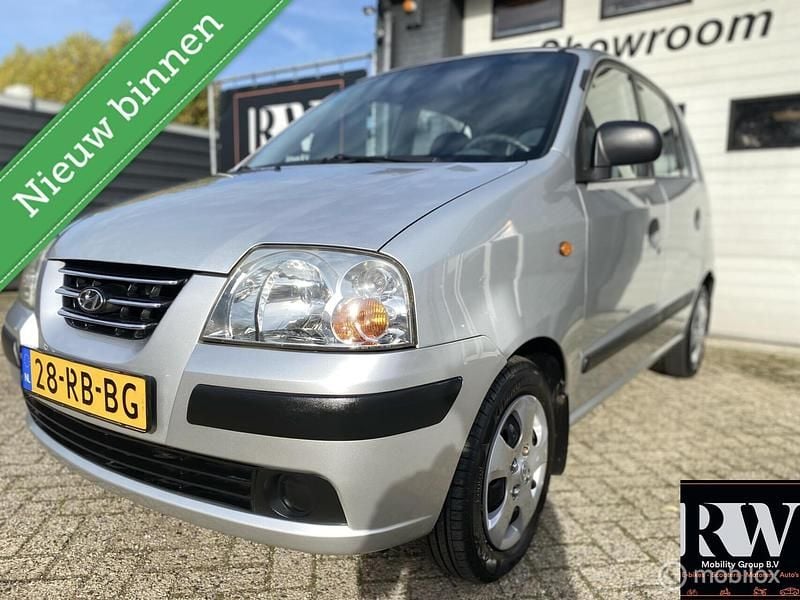 Grijs Gebruikt 2005 Hyundai Atos Dynamiq Hatchback | € 2.495 - Afbeelding 1/4