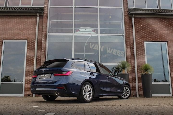 Occasion BMW 318 Executive 2021 Blauw (metallic) Stationwagen
