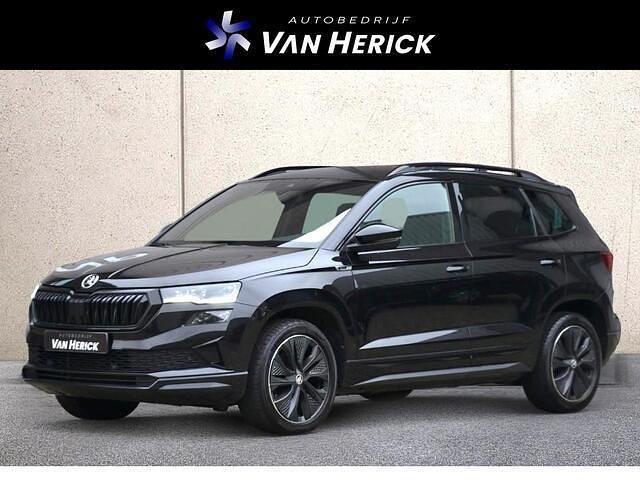 Zwart Gebruikt 2022 Skoda Karoq Business Line SUV | € 29.995 (Eerlijke prijs) - Afbeelding 1/4