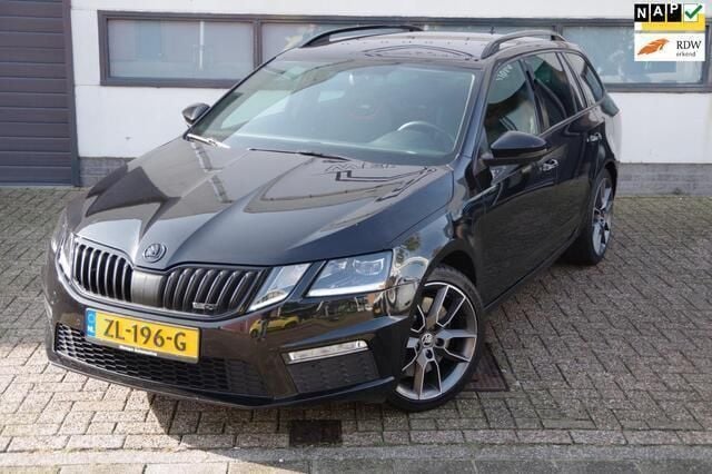 Zwart, metallic lak Gebruikt 2017 Skoda Octavia Business Line Stationwagen | € 17.450 (Eerlijke prijs) - Afbeelding 1/4