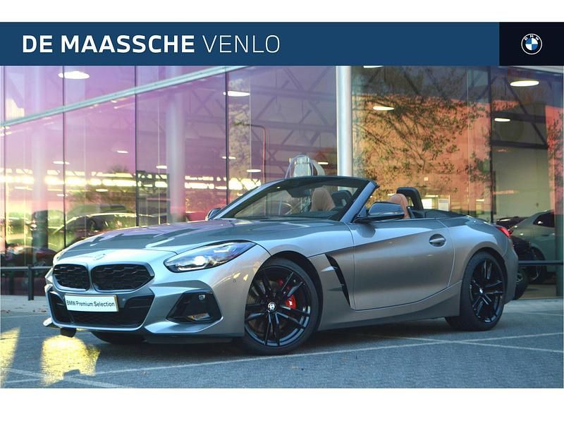 Grijs Gebruikt 2025 BMW Z4 Executive Cabriolet | € 87.950 - Afbeelding 1/4