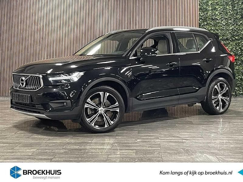 Gebruikt 2021 Volvo XC40 Inscription SUV | € 31.900 (Eerlijke prijs) - Afbeelding 1/4