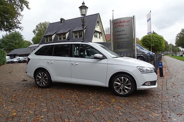 Occasion Skoda Fabia 95 PK (69 kW) 2022 Wit Hatchback
