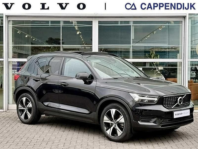 Zwart Gebruikt 2022 Volvo XC40 R-Design SUV | € 36.495 (Eerlijke prijs) - Afbeelding 1/4