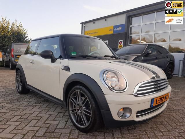Wit Gebruikt 2009 Mini ONE Business Hatchback | € 5.895 (Duur) - Afbeelding 1/4