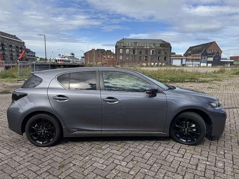 Occasion Lexus CT200h 136 PK (100 kW) 2013 Sedan