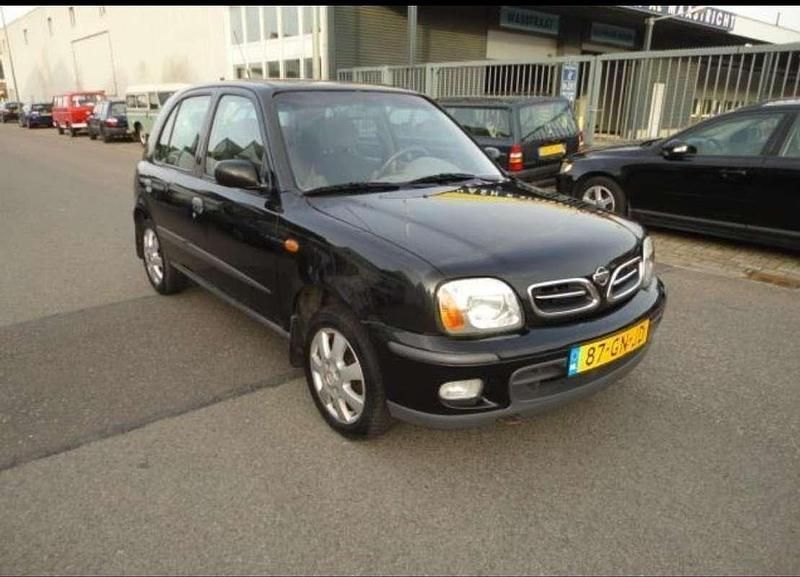 Zwart Gebruikt 2001 Nissan Micra Comfort Hatchback | € 1.350 (Eerlijke prijs) - Afbeelding 1/1