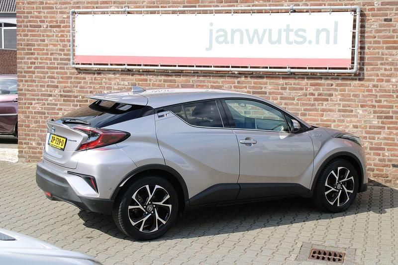 Occasion Toyota C-HR Style 98 PK (72 kW) 2018 Grijs SUV
