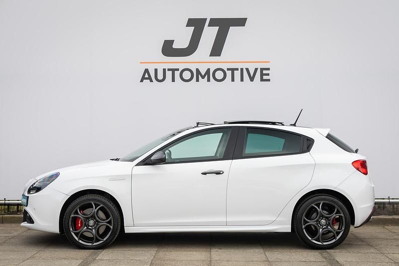 Occasion Alfa Romeo Giulietta Super 120 PK (88 kW) 2020 Wit Hatchback