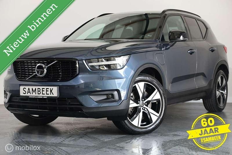 Blauw Gebruikt 2022 Volvo XC40 SUV | € 36.800 (Eerlijke prijs) - Afbeelding 1/4