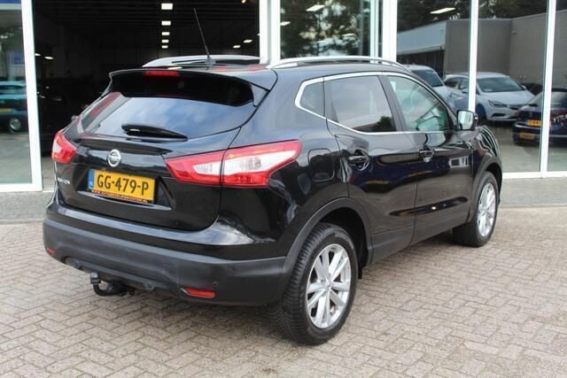 Occasion Nissan Qashqai 116 PK (85 kW) 2015 Zwart SUV