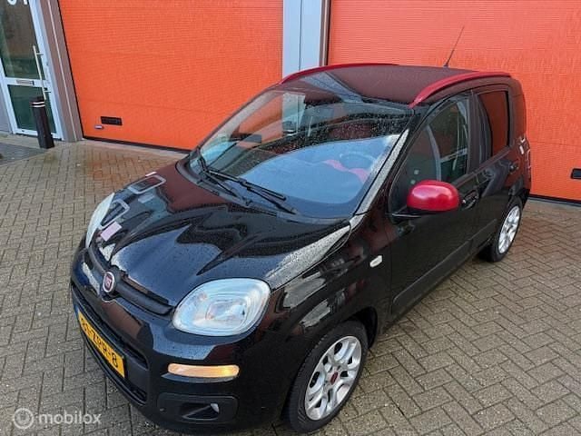 Occasion Fiat Panda Lounge 65 PK (47 kW) 2013 Zwart (metallic) Hatchback