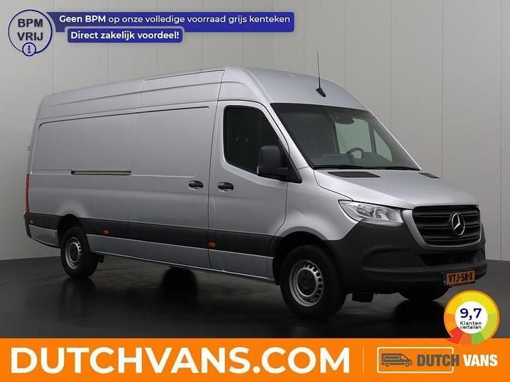 Occasion Mercedes Sprinter 150 PK (110 kW) 2023 Zilver Van