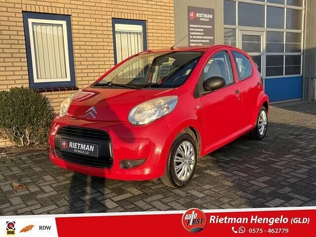 Rood Occasion 2011 Citroën C1 Hatchback | € 1.500 (Super prijs) - Afbeelding 1/4
