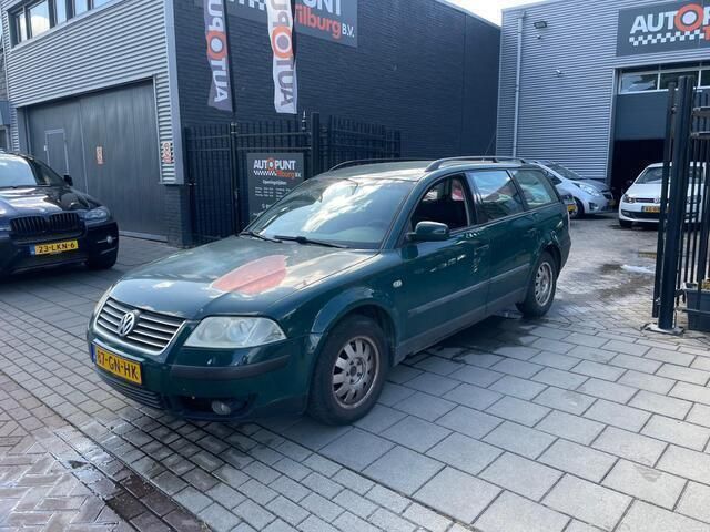 Occasion VW Passat Trendline 116 PK (85 kW) 2001 Groen, metallic lak Stationwagen