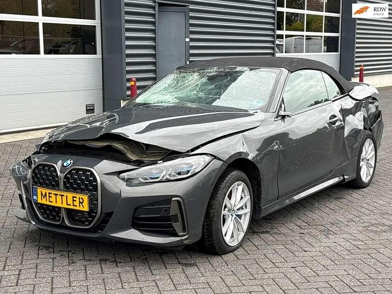 Grijs Gebruikt 2023 BMW 440 Executive Cabriolet | € 19.999 - Afbeelding 1/4