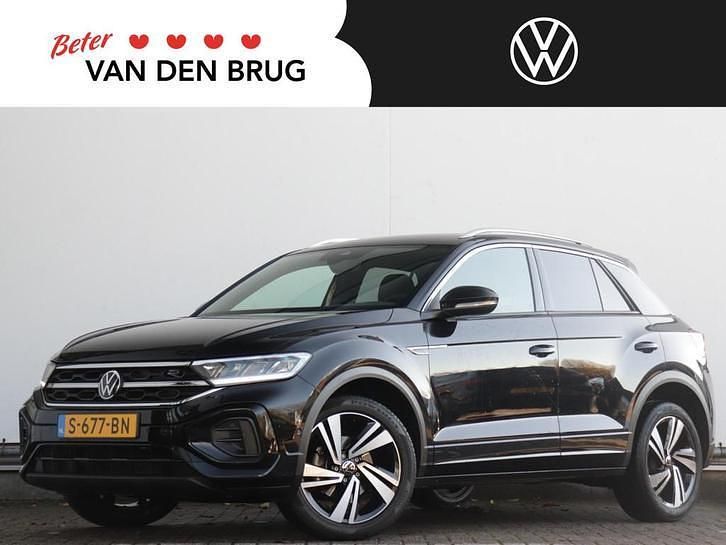 Zwart Gebruikt 2023 VW T-Roc R-line SUV | € 23.900 (Eerlijke prijs) - Afbeelding 1/4