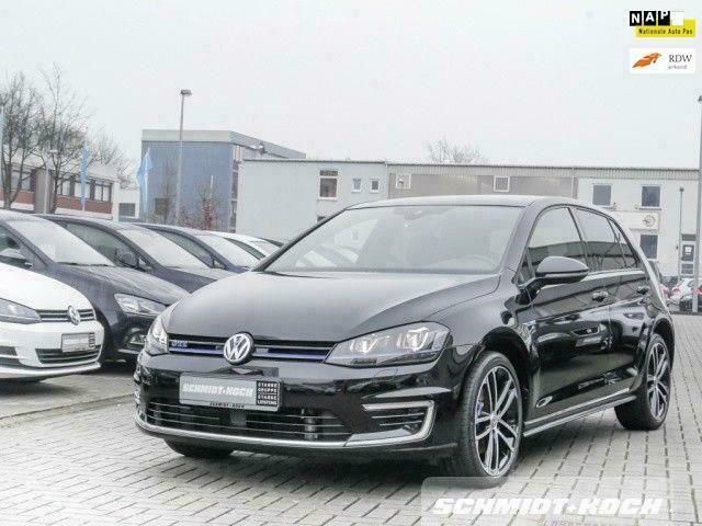 Zwart Occasion 2016 VW Golf VII GTE Hatchback | € 29.500 - Afbeelding 1/4