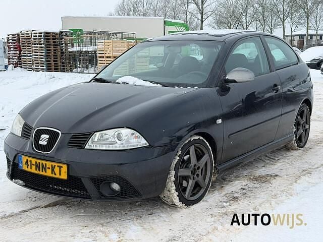Zwart Occasion 2004 Seat Ibiza Sport Hatchback | € 995 (Goede deal) - Afbeelding 1/4