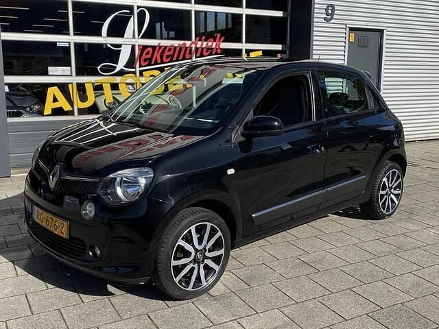 Zwart Gebruikt 2017 Renault Twingo Intens Hatchback | € 7.550 (Eerlijke prijs) - Afbeelding 1/4