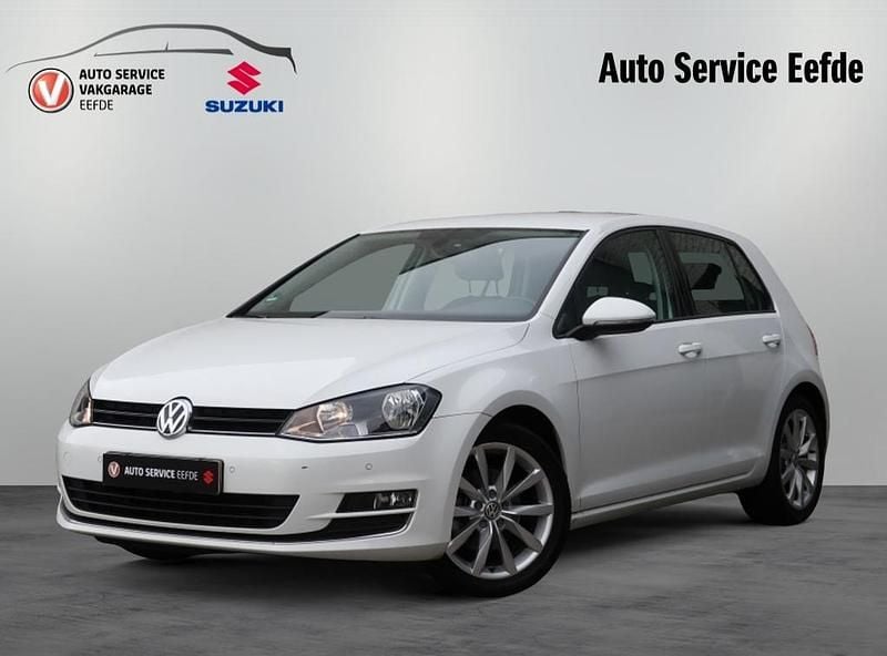 Wit Gebruikt 2015 VW Golf VII Highline Hatchback | € 14.899 (Eerlijke prijs) - Afbeelding 1/4