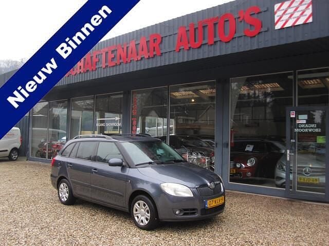 Grijs (metallic) Occasion 2010 Skoda Fabia Tour Stationwagen | € 4.650 (Iets duurder) - Afbeelding 1/4