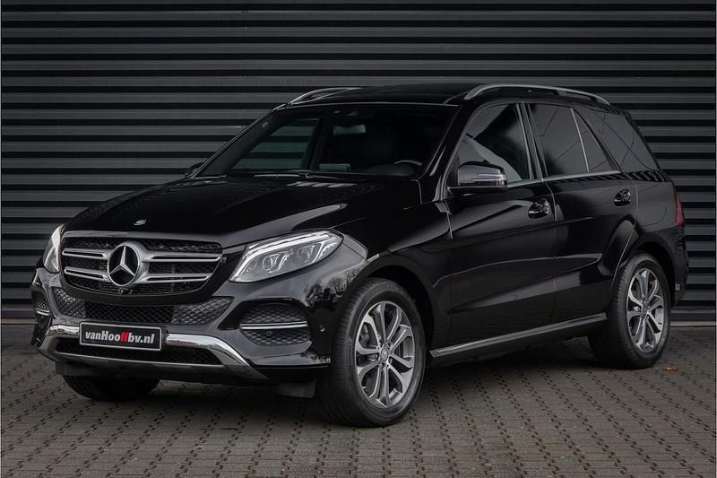 Zwart Gebruikt 2015 Mercedes GLE500 SUV | € 29.900 - Afbeelding 1/4