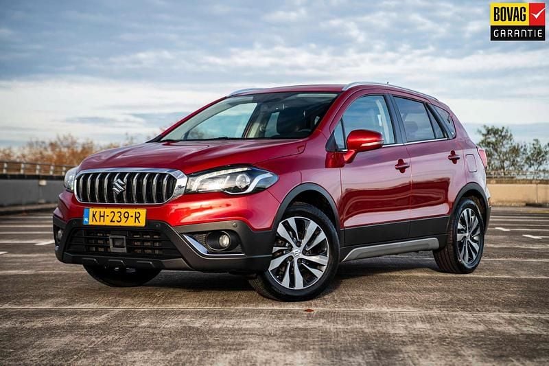 Rood Gebruikt 2016 Suzuki SX4 S-Cross SUV | € 15.445 (Iets duurder) - Afbeelding 1/4