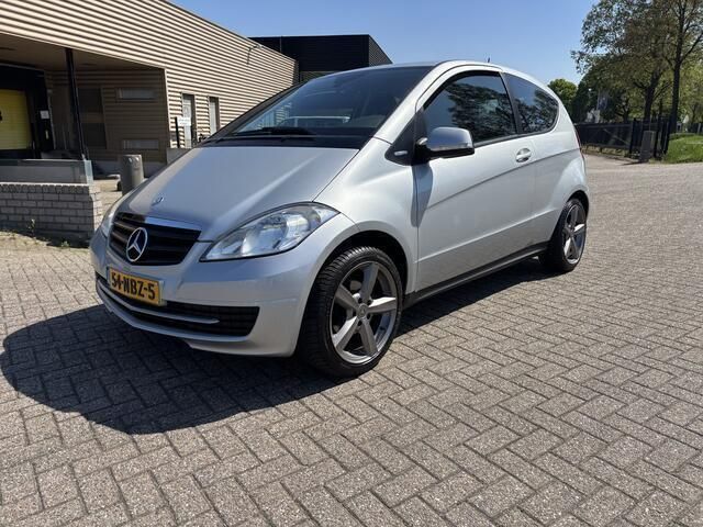 Grijs Gebruikt 2010 Mercedes A160 Edition MPV | € 4.945 (Eerlijke prijs) - Afbeelding 1/4