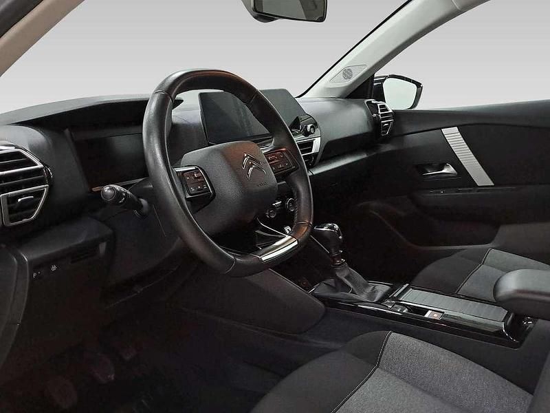 Occasion Citroën C4 Feel 101 PK (74 kW) 2023 Grijs (metallic) SUV