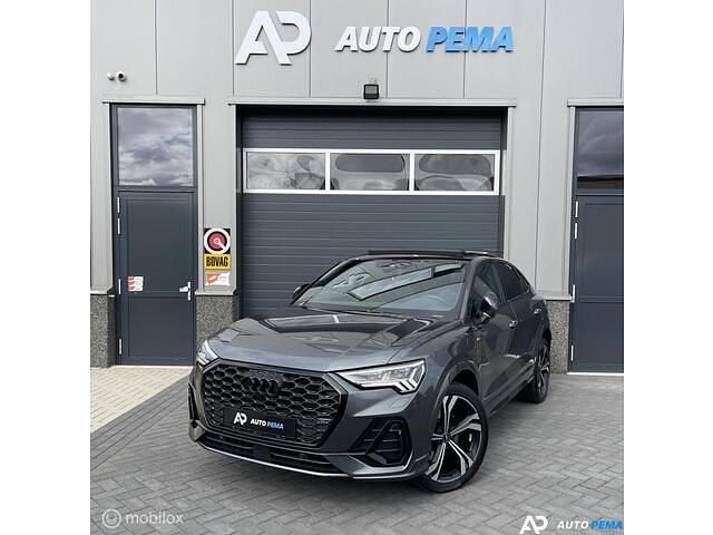 Grijs Gebruikt 2022 Audi Q3 Sportback S-Line SUV | € 44.850 (Duur) - Afbeelding 1/4