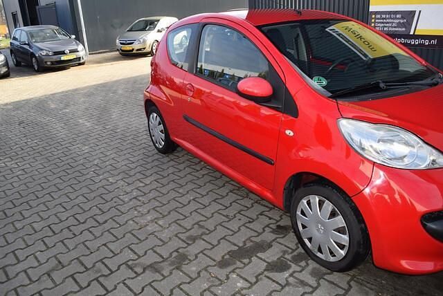 Occasion Peugeot 107 68 PK (50 kW) 2007 Rood Hatchback