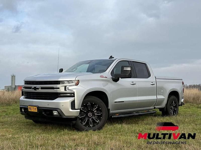 Zilver Gebruikt 2022 Chevrolet Silverado Van | € 52.855 - Afbeelding 1/4