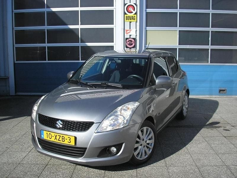 Occasion Suzuki Swift Exclusive 94 PK (69 kW) 2012 Grijs (metallic) Hatchback