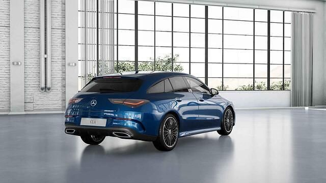 Occasion Mercedes CLA180 Shooting Brake AMG line 136 PK (100 kW) 2024 Blauw, metallic lak Stationwagen