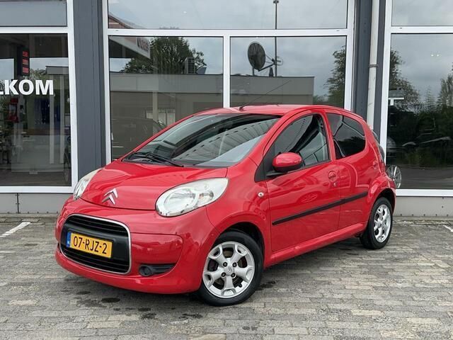 Rood Gebruikt 2011 Citroën C1 Exclusive Hatchback | € 5.440 (Iets duurder) - Afbeelding 1/4