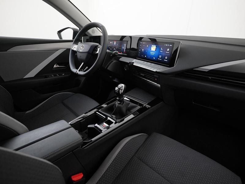 Occasion Opel Astra Business Edition 2025 Grijs Hatchback