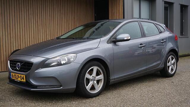 Occasion Volvo V40 Kinetic 114 PK (83 kW) 2014 Grijs Hatchback