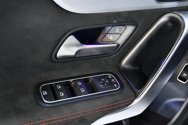 Occasion Mercedes CLA220 AMG 191 PK (140 kW) 2019 Zwart Sedan