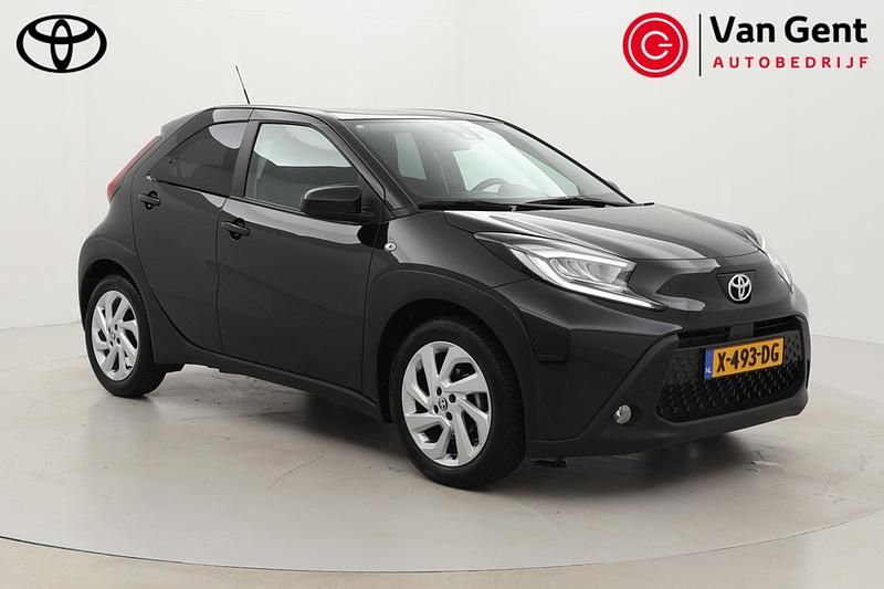 Zwart Gebruikt 2023 Toyota Aygo X SUV | € 16.499 - Afbeelding 1/4
