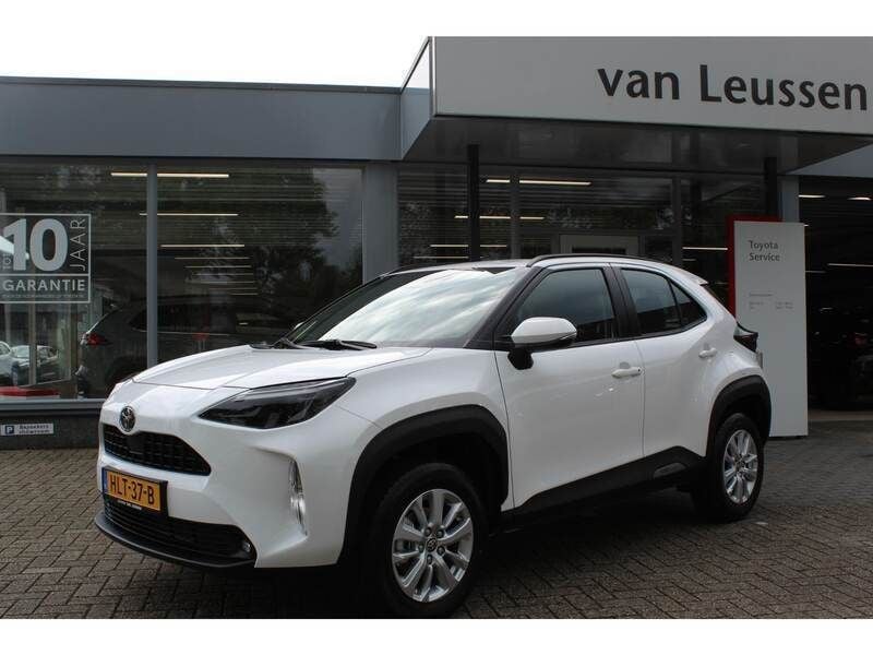 Wit Gebruikt 2025 Toyota Yaris Cross SUV | € 27.900 (Super prijs) - Afbeelding 1/4