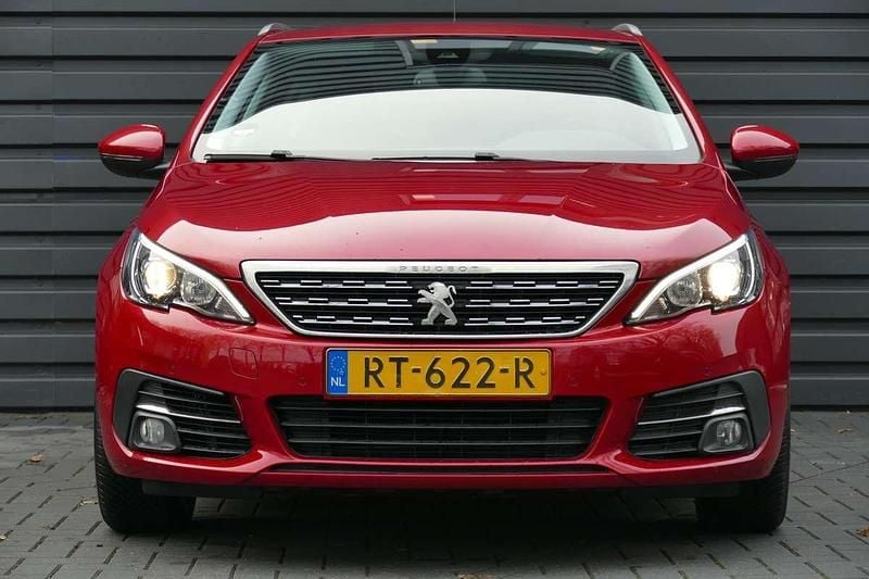 Occasion Peugeot 308 SW Allure 110 PK (80 kW) 2018 Rood Stationwagen