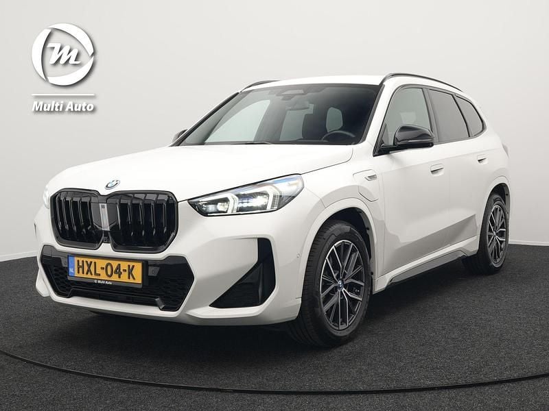 Wit Gebruikt 2023 BMW X1 M Sport SUV | € 47.730 (Eerlijke prijs) - Afbeelding 1/4